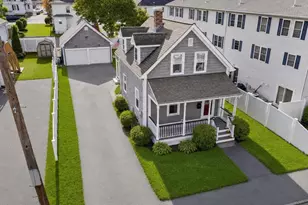 29 Ash St, Waltham, MA 02453 - Photo 2
