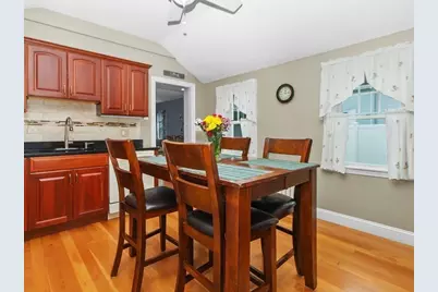 29 Ash Street, Waltham, MA 02453 - Photo 6