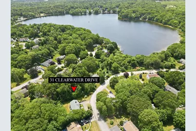31 Clearwater Dr, Plymouth, MA 02360 - Photo 2