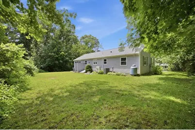 31 Clearwater Dr, Plymouth, MA 02360 - Photo 8