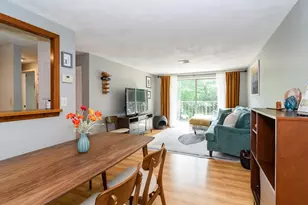 136 Central St, Hudson, MA 01749 - Photo 2