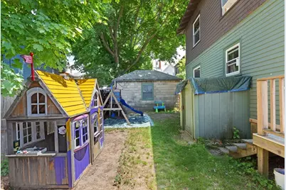 47 Wallis St, Beverly, MA 01915 - Photo 34