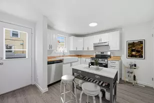 19 Keyes St, Quincy, MA 02169 - Photo 8