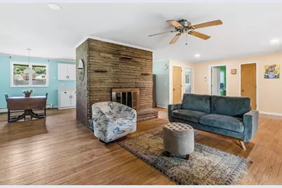 6 Valley Ln, Easthampton, MA 01027 - Photo 6