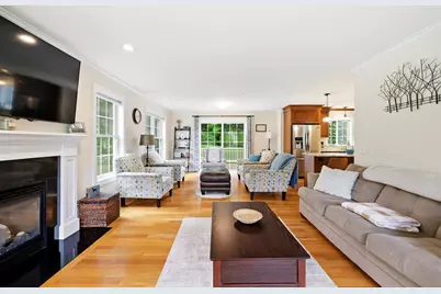 4 N Hills Ln, Wilbraham, MA 01095 - Photo 8