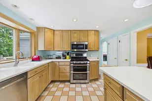 12 Griffin Terrace, Weymouth, MA 02190 - Photo 8
