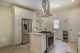 287 Walnut Ave, Boston, MA 02119 - Photo 6