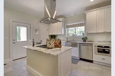 287 Walnut Ave, Boston, MA 02119 - Photo 10