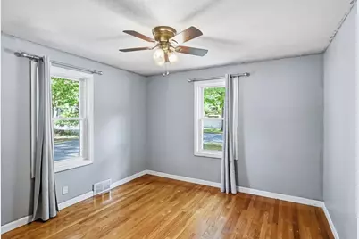 881 Roosevelt Ave, Springfield, MA 01109 - Photo 20