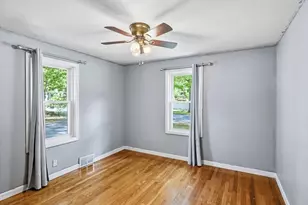 881 Roosevelt Ave, Springfield, MA 01109 - Photo 20