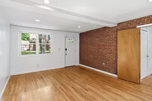 881 Roosevelt Ave, Springfield, MA 01109 - Photo 6