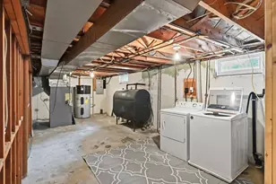 881 Roosevelt Ave, Springfield, MA 01109 - Photo 30