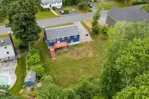 7 Alcine Ln, Burlington, MA 01803 - Photo 28