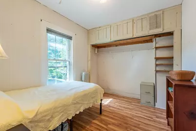 14 Holyoke St, Easthampton, MA 01027 - Photo 20