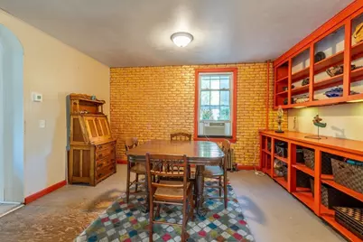14 Holyoke St, Easthampton, MA 01027 - Photo 12