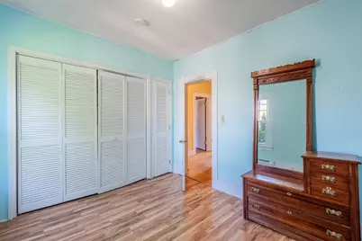 14 Holyoke St, Easthampton, MA 01027 - Photo 22