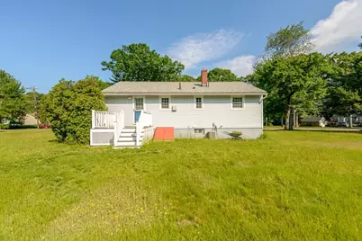 392 Acton Rd, Chelmsford, MA 01824 - Photo 2