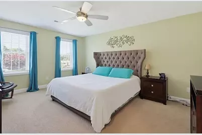 319 Cushing St, Stoughton, MA 02072 - Photo 16