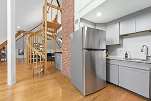 321 Plantation St, Worcester, MA 01604 - Photo 18