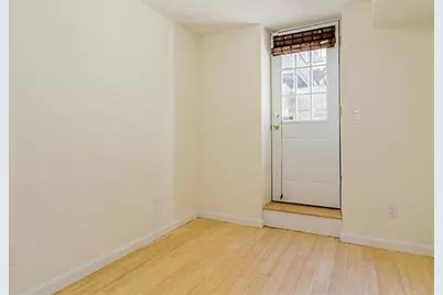137 W 9th St #1, Boston, MA 02127 - Photo 6