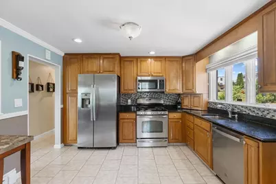 253 Suffolk Ave, Revere, MA 02151 - Photo 4