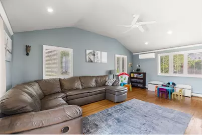 253 Suffolk Ave, Revere, MA 02151 - Photo 14