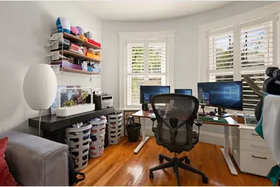8 Colbourne Cres #3, Brookline, MA 02445 - Photo 34