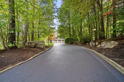 253 Cranbrook Dr, Holden, MA 01520 - Photo 4