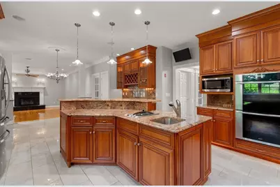 253 Cranbrook Dr, Holden, MA 01520 - Photo 18