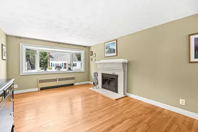 5 Elizabeth Road, Stoneham, MA 02180 - Photo 4