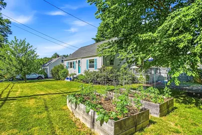 106 Causeway St, Hudson, MA 01749 - Photo 2