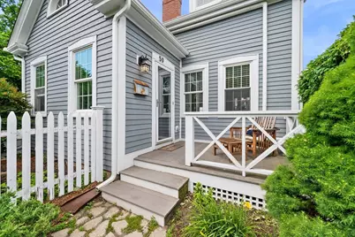 50 Hale St #50, Beverly, MA 01915 - Photo 2
