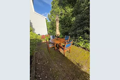 12 Hannah Dr, Warwick, RI 02888 - Photo 8