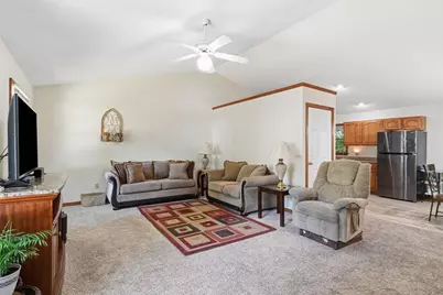 35 Rosewood Ln #35, Southwick, MA 01077 - Photo 4