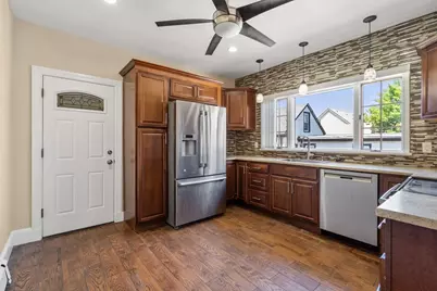 10 Orange St, Chelsea, MA 02150 - Photo 10