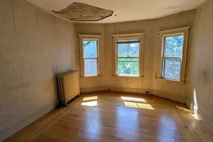 32-34 Harlow St, Arlington, MA 02474 - Photo 4