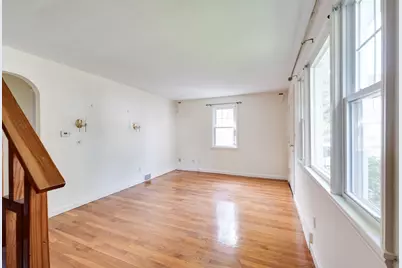 57 Bither St, Springfield, MA 01118 - Photo 16