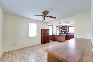 57 Bither St, Springfield, MA 01118 - Photo 12