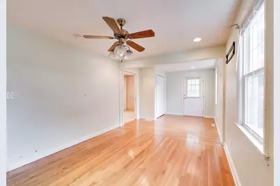 57 Bither St, Springfield, MA 01118 - Photo 10