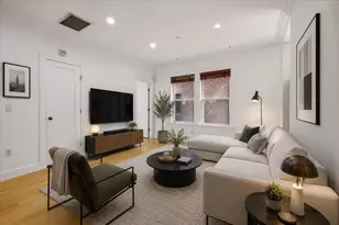 7 Stillman Pl, Boston, MA 02113 - Photo 1