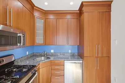 7 Stillman Pl #5, Boston, MA 02113 - Photo 6
