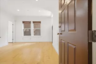 7 Stillman Pl, Boston, MA 02113 - Photo 10