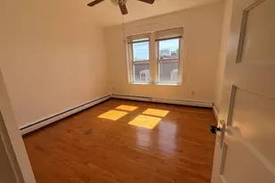 29 Irving St, Worcester, MA 01609 - Photo 12