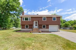 22 Susan Ave, Burlington, MA 01803 - Photo 2