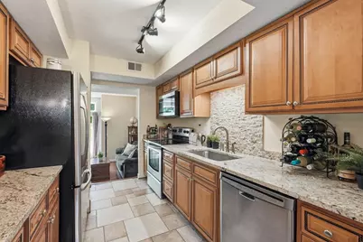 71 Amity Pl #71, Amherst, MA 01002 - Photo 8