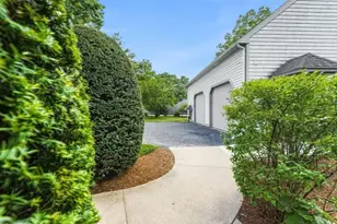 536 Plymouth St, Middleborough, MA 02346 - Photo 6