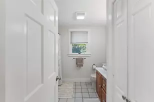 536 Plymouth St, Middleborough, MA 02346 - Photo 22