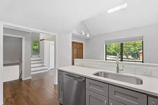 48 Perkins Ct, Haverhill, MA 01832 - Photo 4
