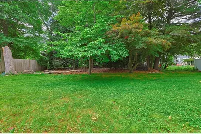 10 Magnolia Ter, Stoneham, MA 02180 - Photo 32