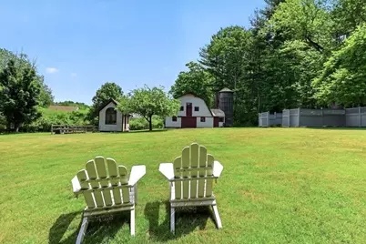136 South Pleasant, Hingham, MA 02043 - Photo 2